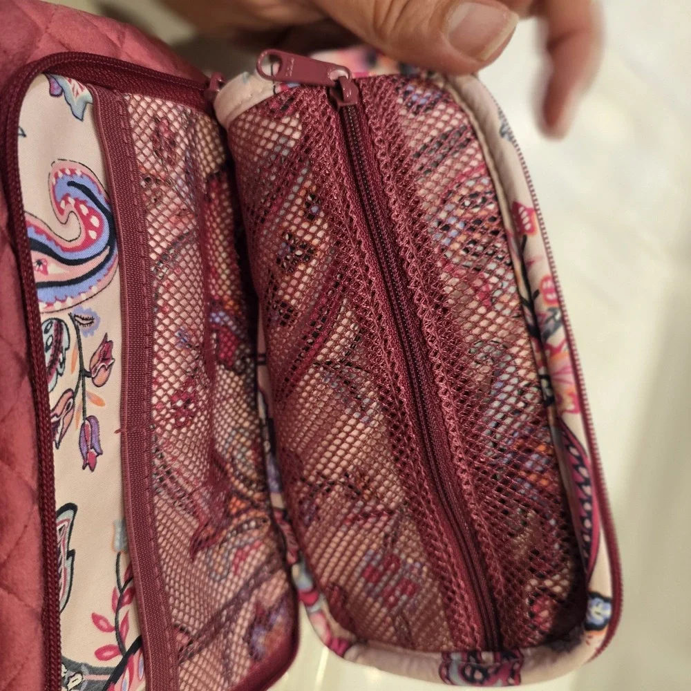 Vera Bradley Compact Organizer Makeup Bag Magenta Zipper Pockets 22710-023